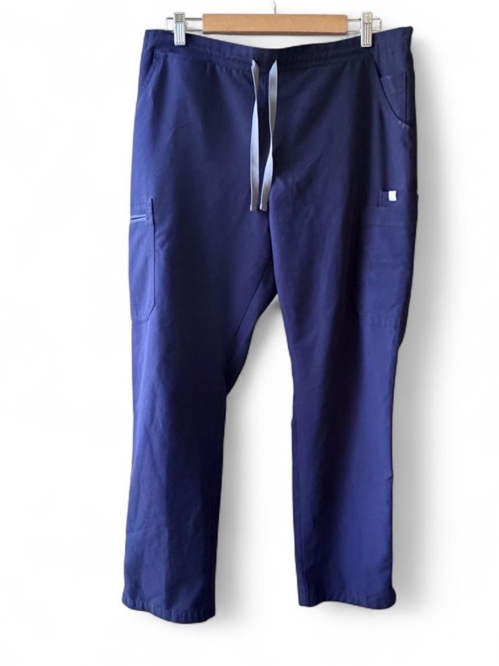FIGS navy blue scrub pants in a L